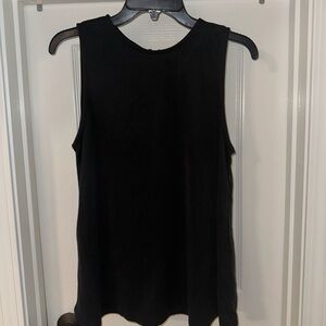 Forever21 black tank 🖤